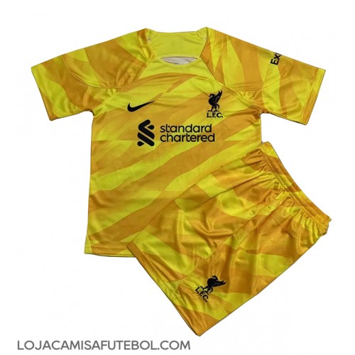 Camisa de Futebol Liverpool Goleiro Equipamento Principal Infantil 2023-24 Manga Curta (+ Calças curtas)